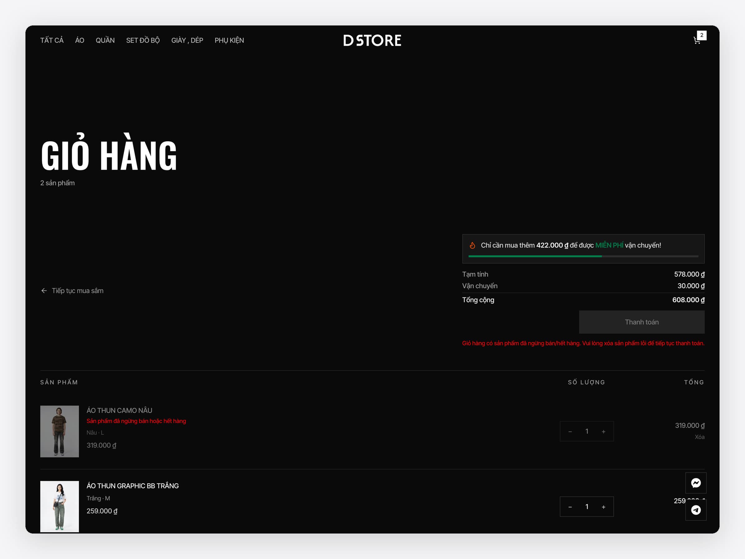 The DStore cart with two items. After the camo T-shirt in size L is switched off in the admin, it turns grey with a red line saying it is no longer on sale, the Thanh toán (checkout) button is disabled and a red message asks the shopper to remove it